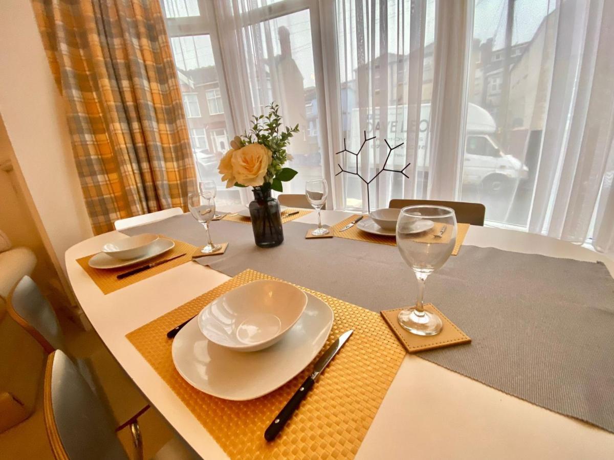 Blackpool Abode - The Buttercup Suite Luaran gambar
